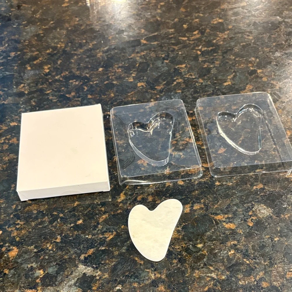 New Quartz Heart-Shaped Gua Sha Facial Tool